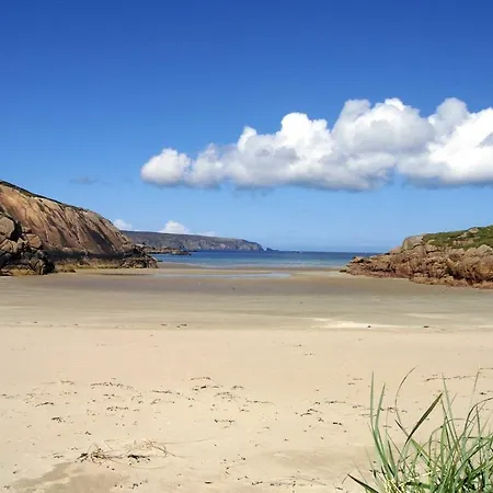 Harbour Front * Burtonport